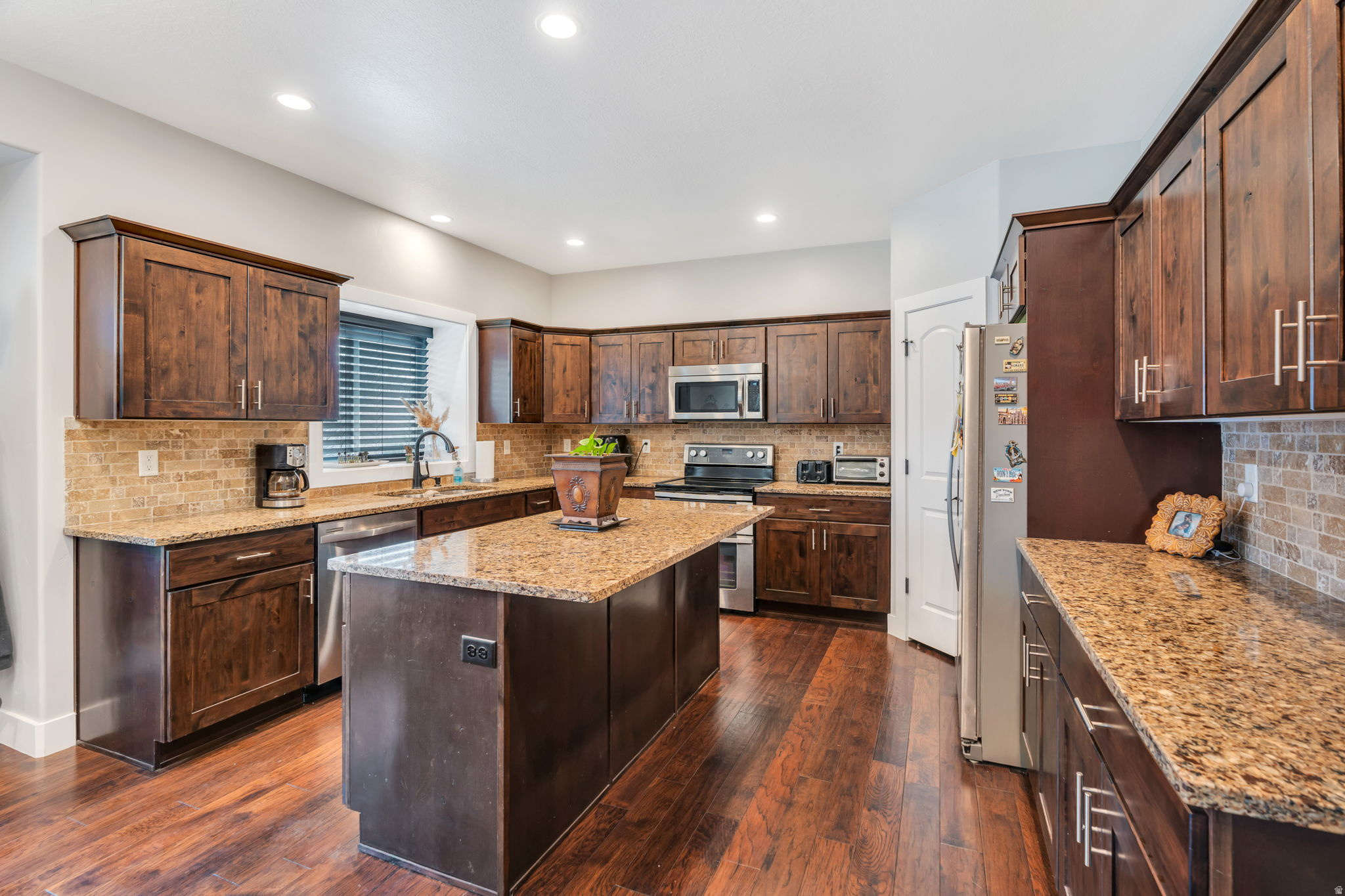 MITCHELL SPRINGS - Residential