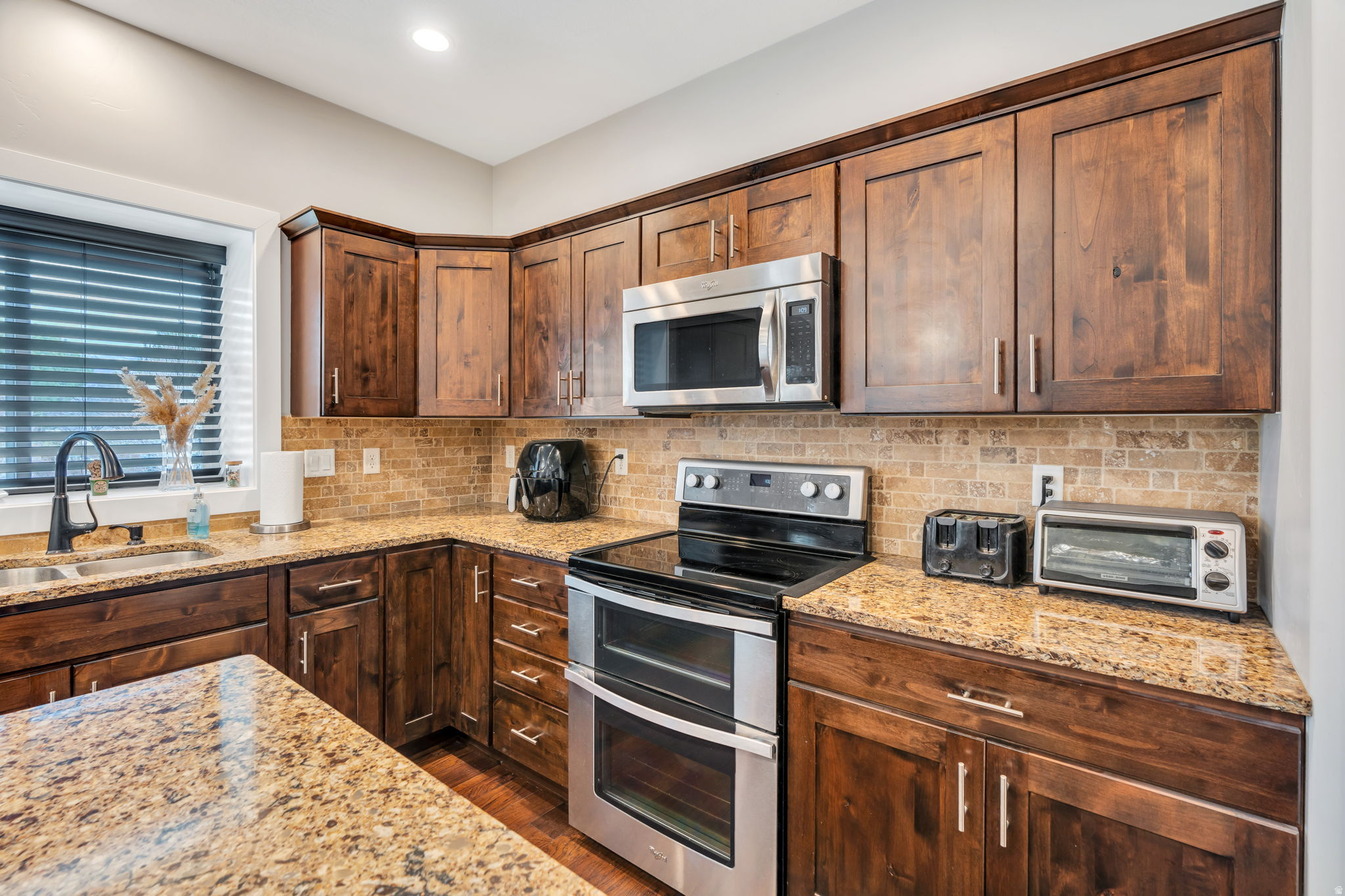 MITCHELL SPRINGS - Residential