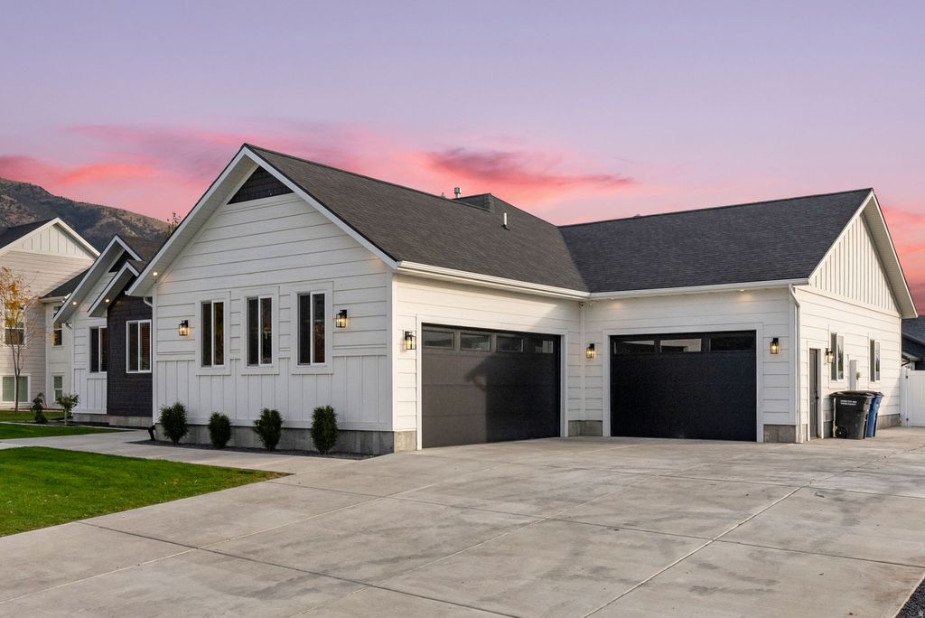 Photo of 8 E 400 N, Millville, UT 84326 (MLS # 2128568)