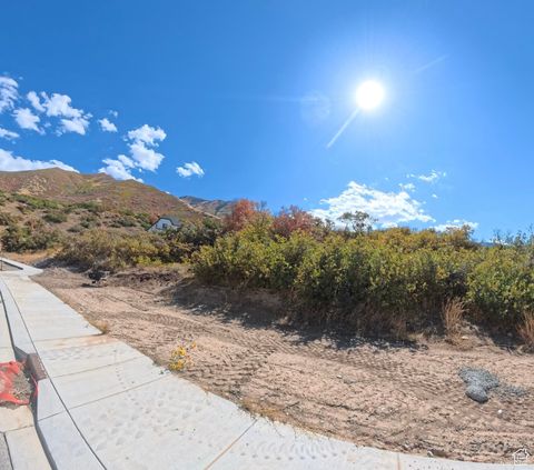 Tiny photo for 278 E MAPLE RIDGE RD S #46, Mapleton, UT 84664 (MLS # 2061144)