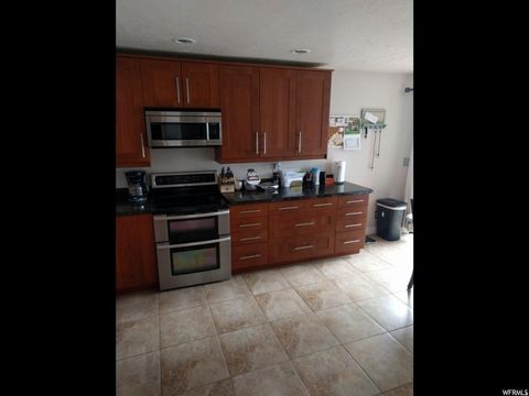 Tiny photo for 505 N BRIGHT CT W, Salt Lake City, UT 84116 (MLS # 2140674)