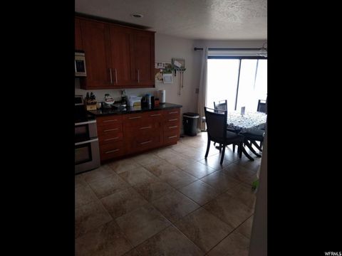 Tiny photo for 505 N BRIGHT CT W, Salt Lake City, UT 84116 (MLS # 2140674)