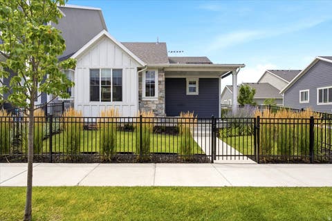 Townhouse For Sale - 2012 W 775<br/> Layton, UT 84041