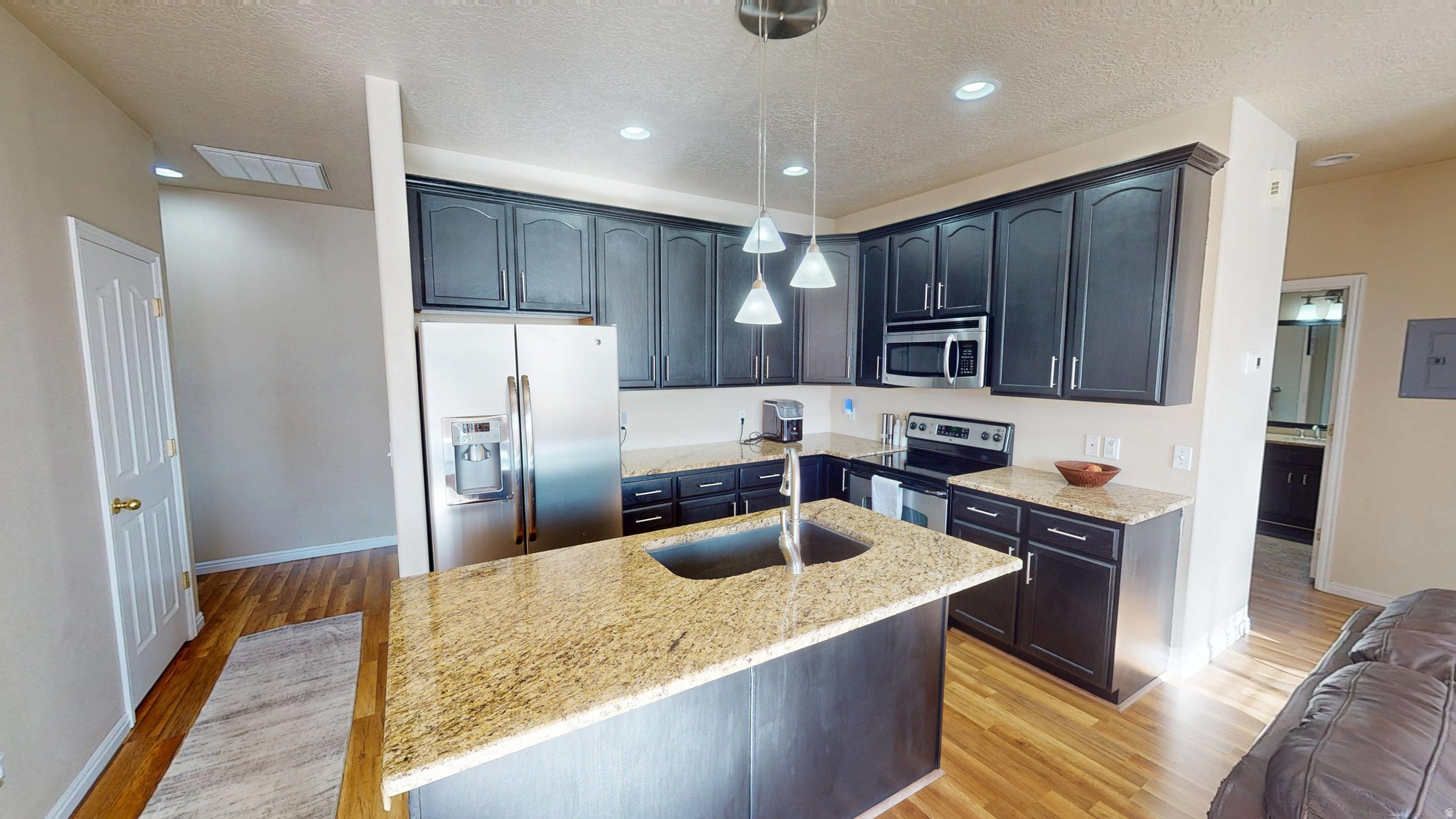 TOWNS AT HUNTER VILLAGE - Residential