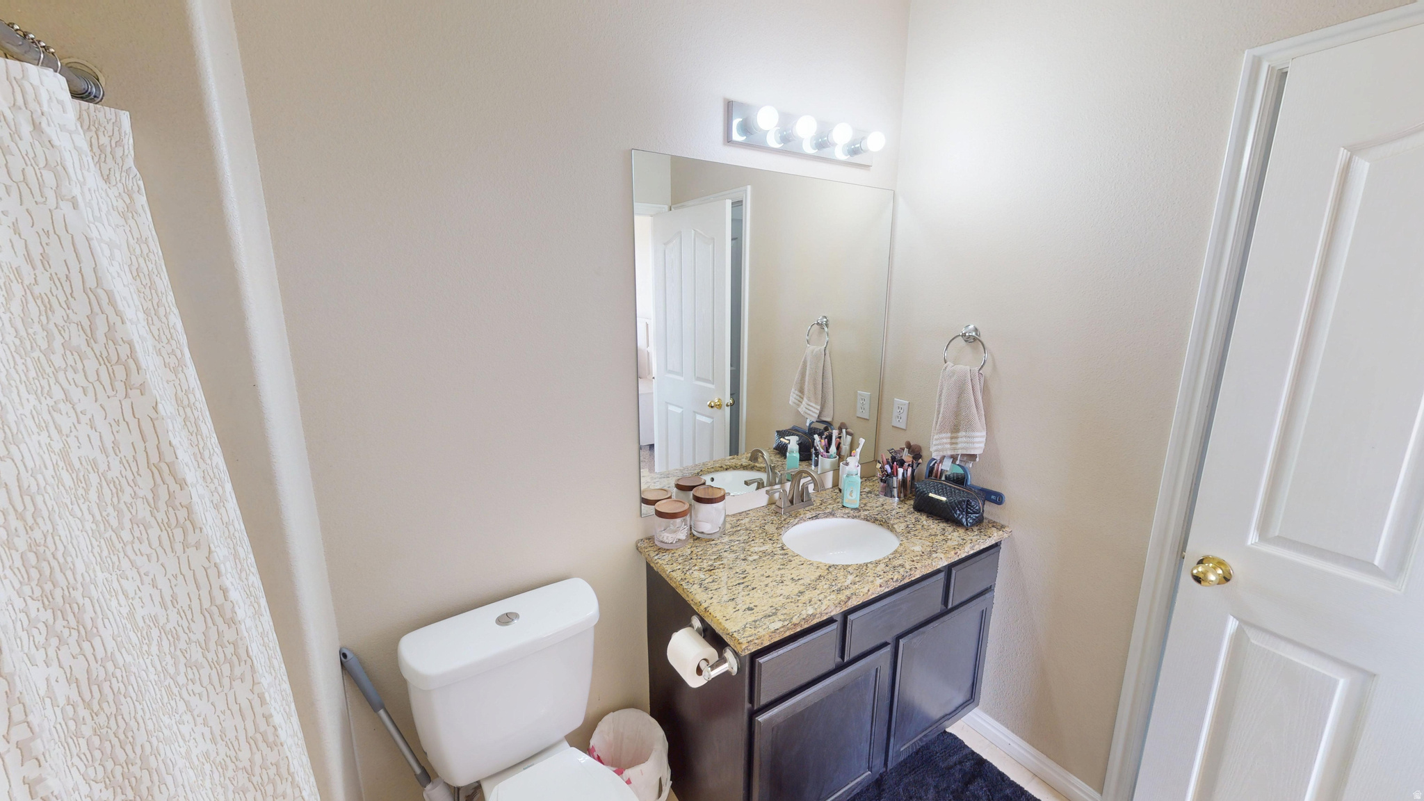 TOWNS AT HUNTER VILLAGE - Residential