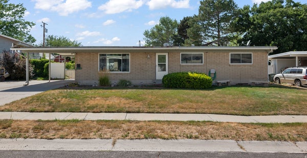 3742 S 4265 W, WEST VALLEY CITY, UT 84120 - Image 85c8222d2af50b47dfd496f1b4003734/1245902490