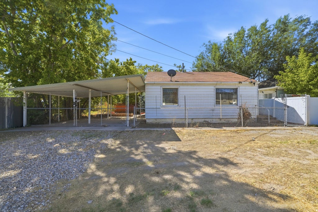 Photo of 236 N 900 W, Salt Lake City, UT 84116 (MLS # 2184155)