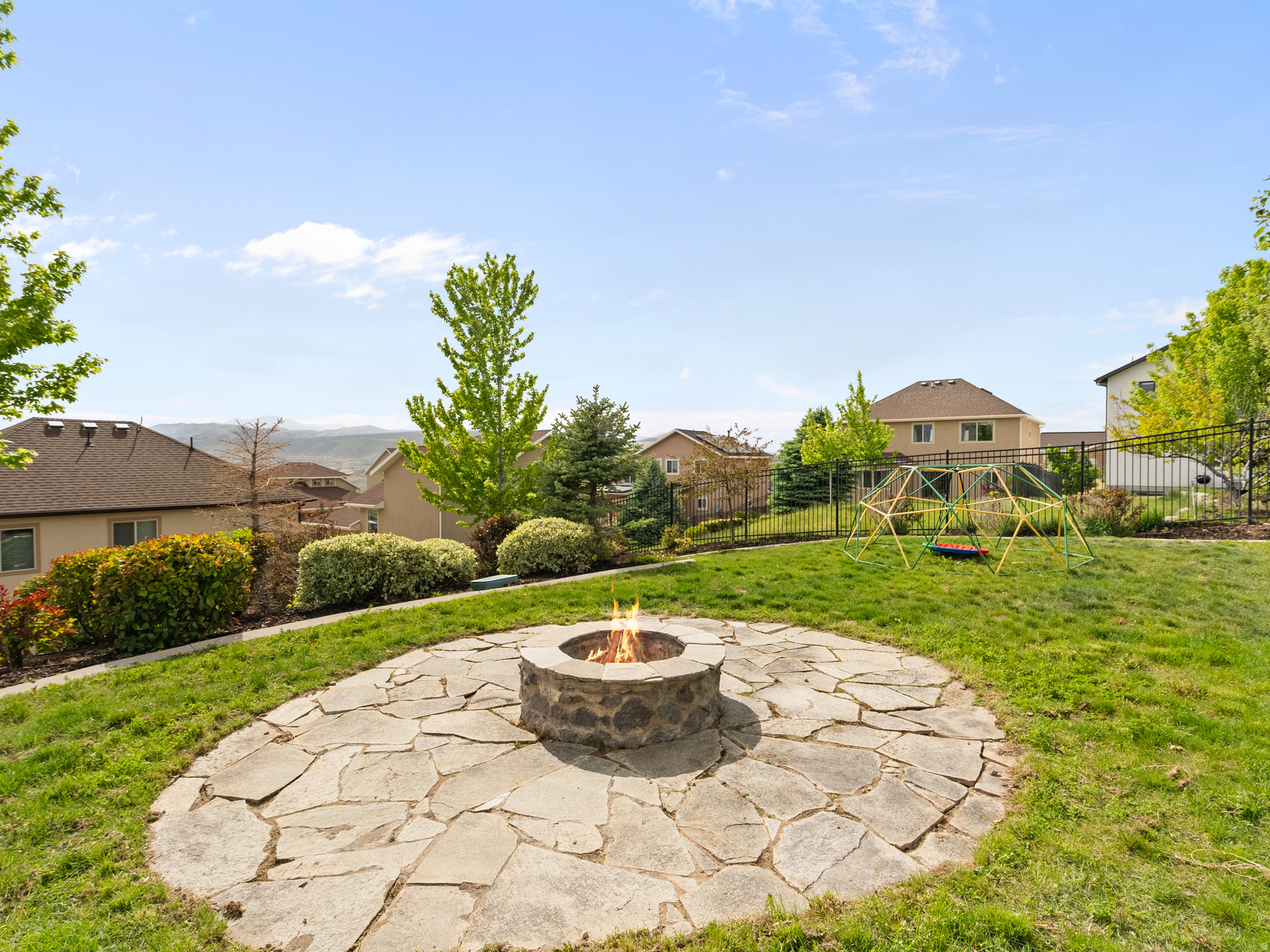 HUNTER - Residential