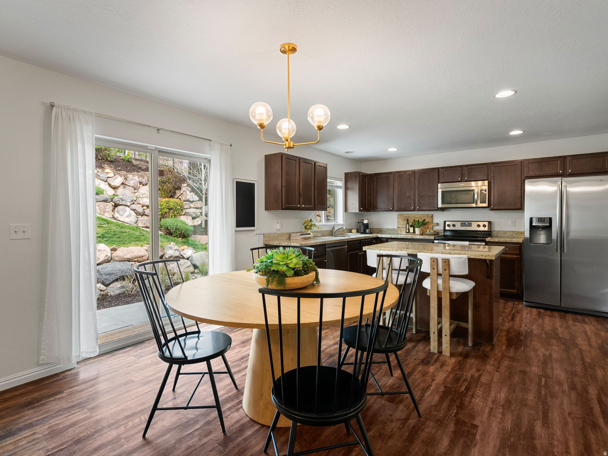 HUNTER - Residential