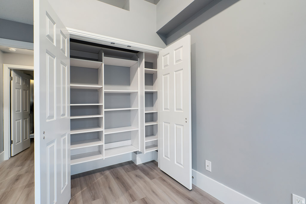 NORTH CREST PARK - Residential