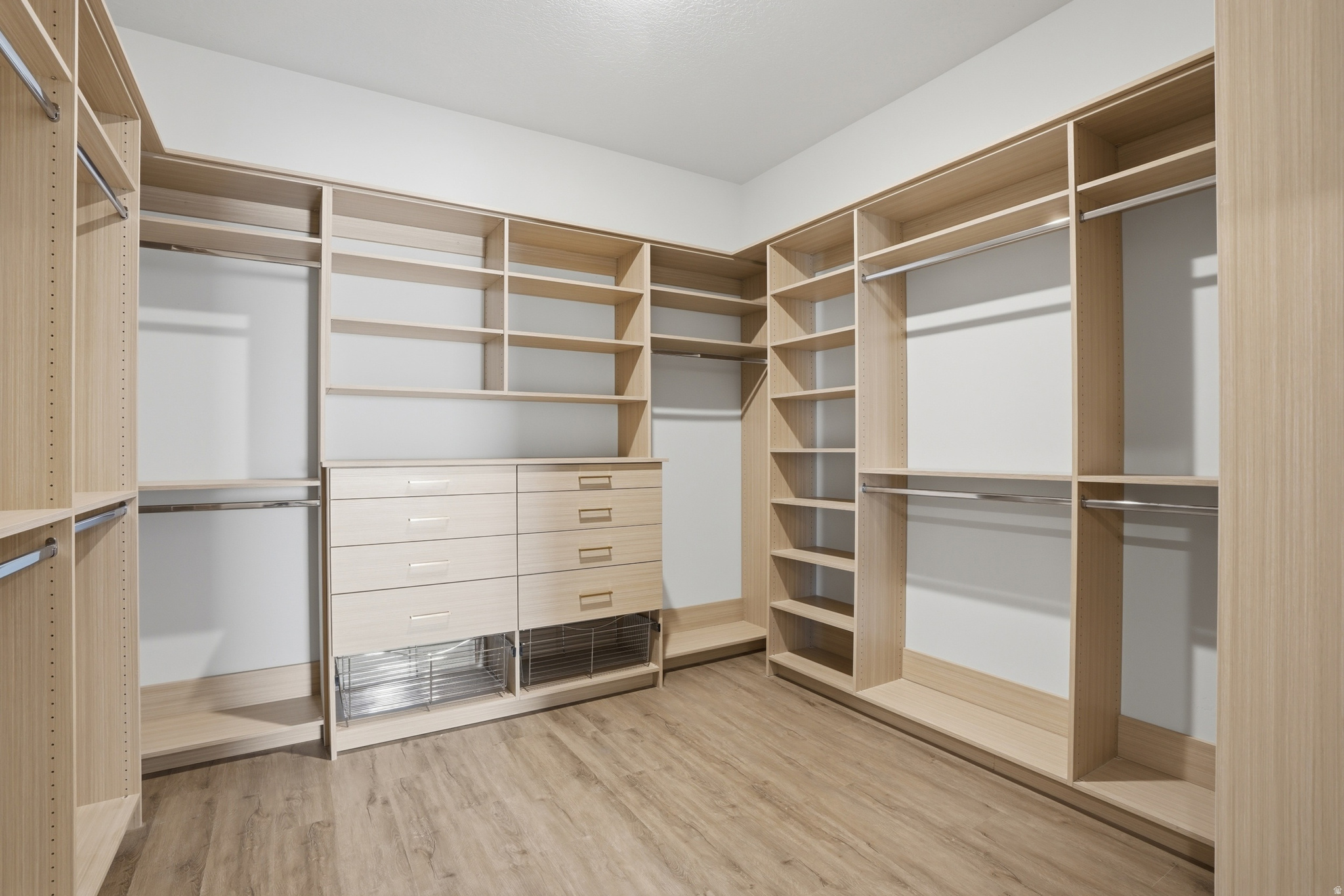 BECK HILLSIDE ESTATE - Residential