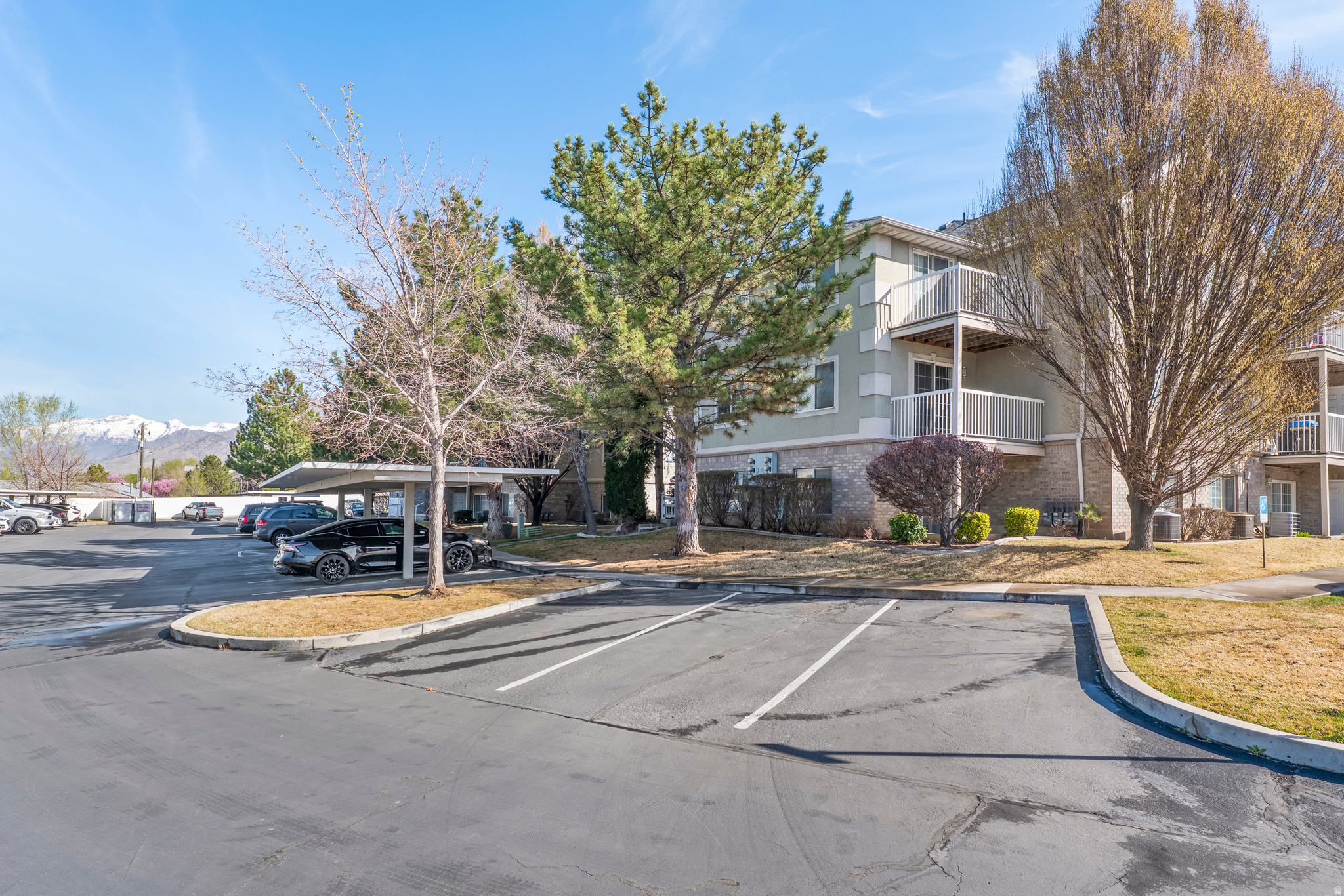 SHADOWRIDGE - Residential