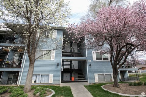Tiny photo for 3510 S 300 E #E, South Salt Lake, UT 84115 (MLS # 2074290)