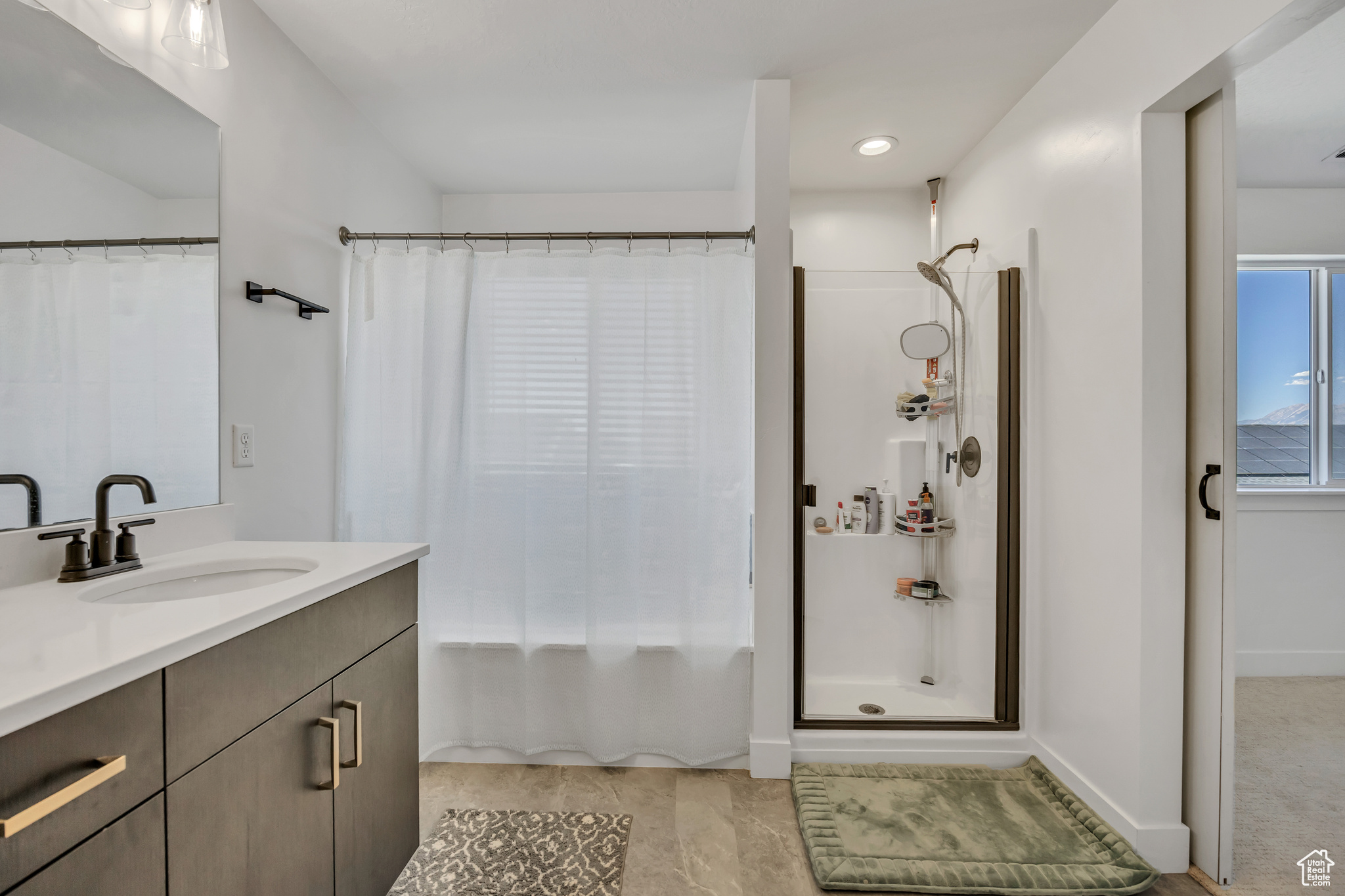 MOUNTAIN RIDGE - Residential