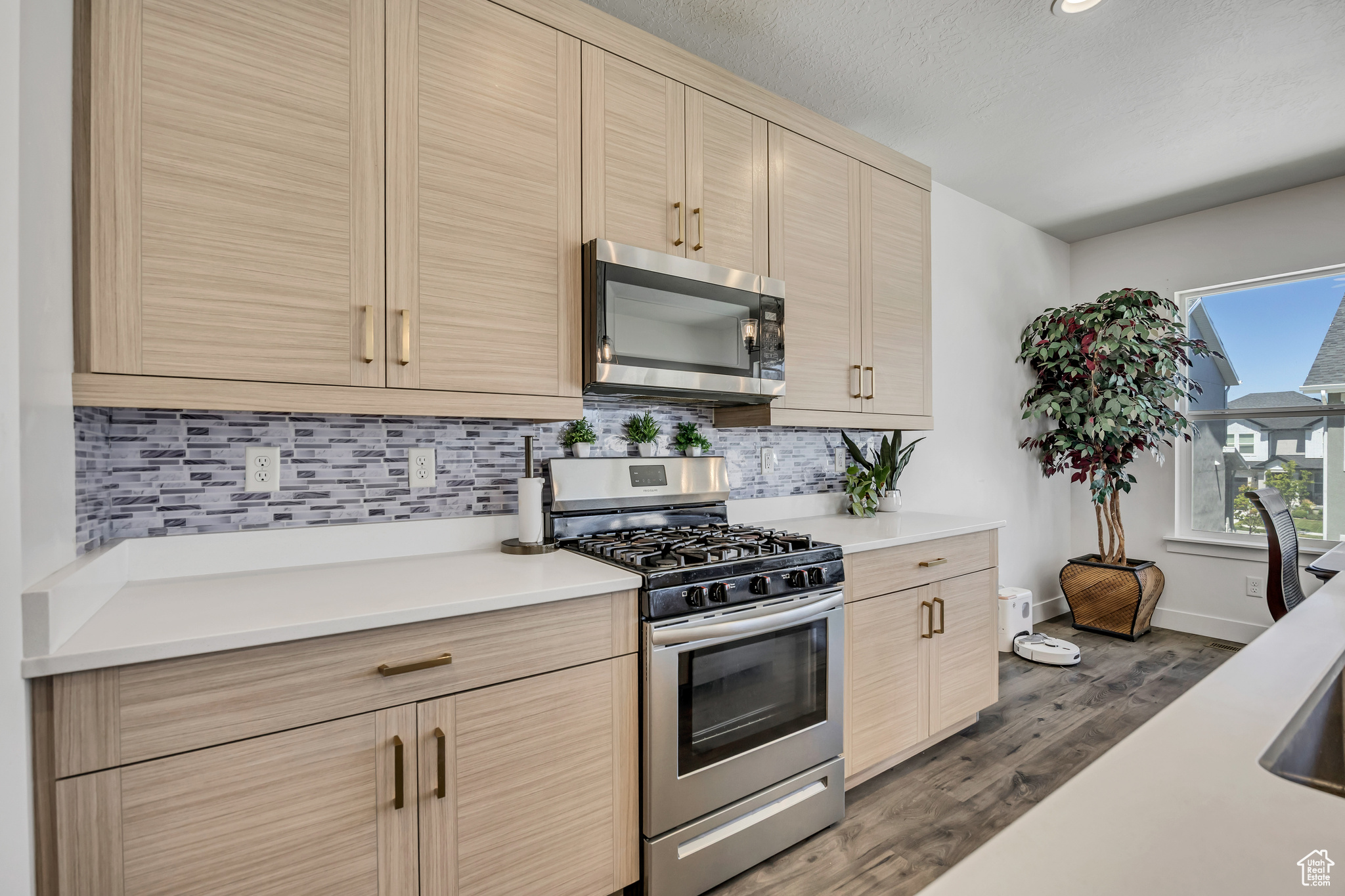 MOUNTAIN RIDGE - Residential