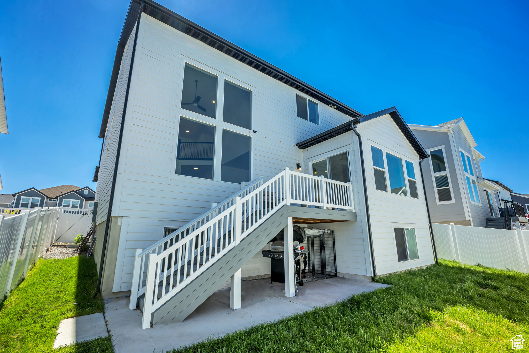 MOUNTAIN RIDGE - Residential