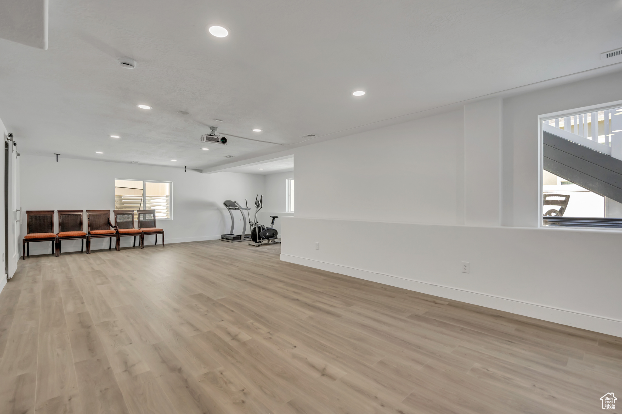 MOUNTAIN RIDGE - Residential