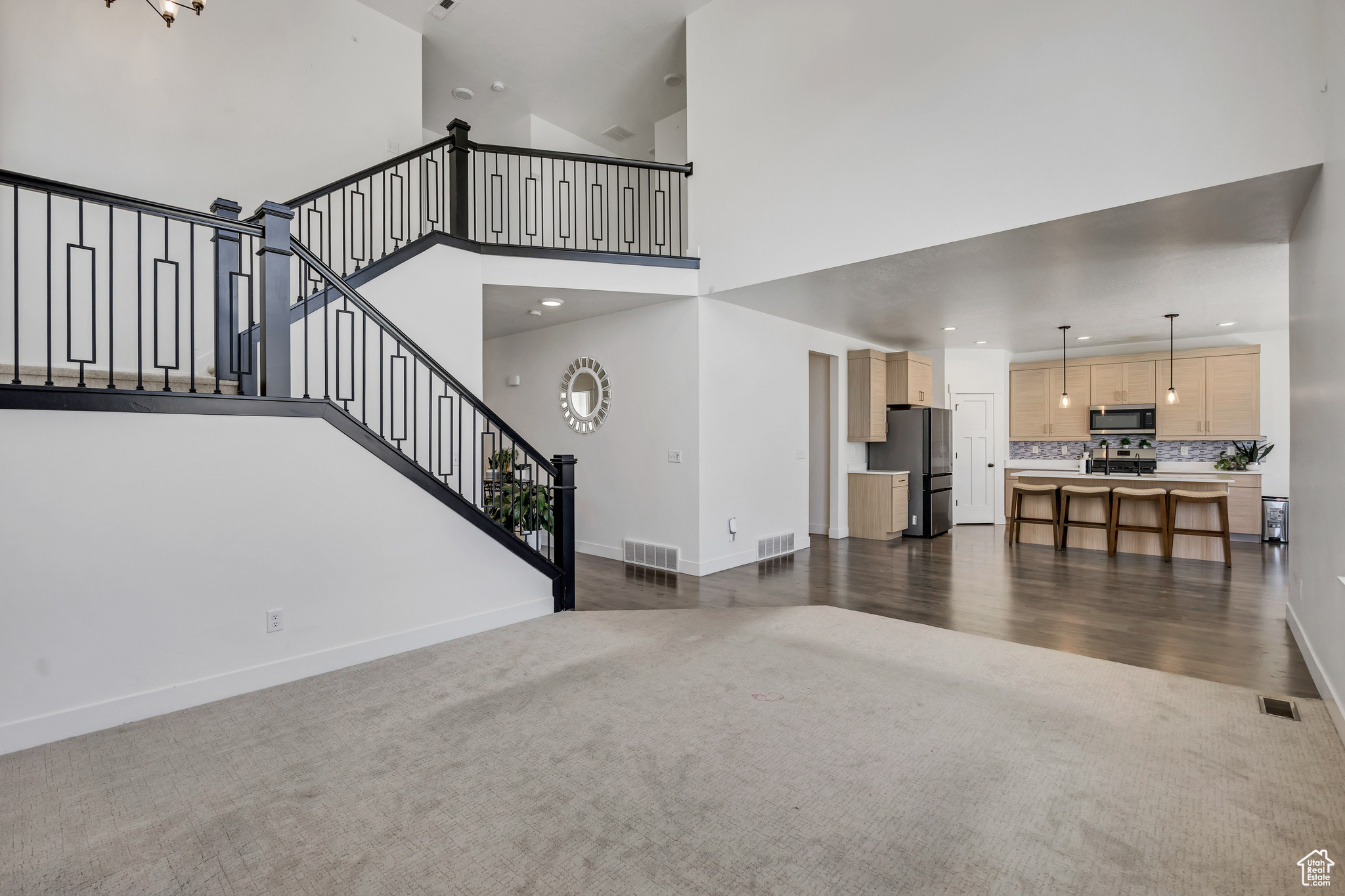 MOUNTAIN RIDGE - Residential