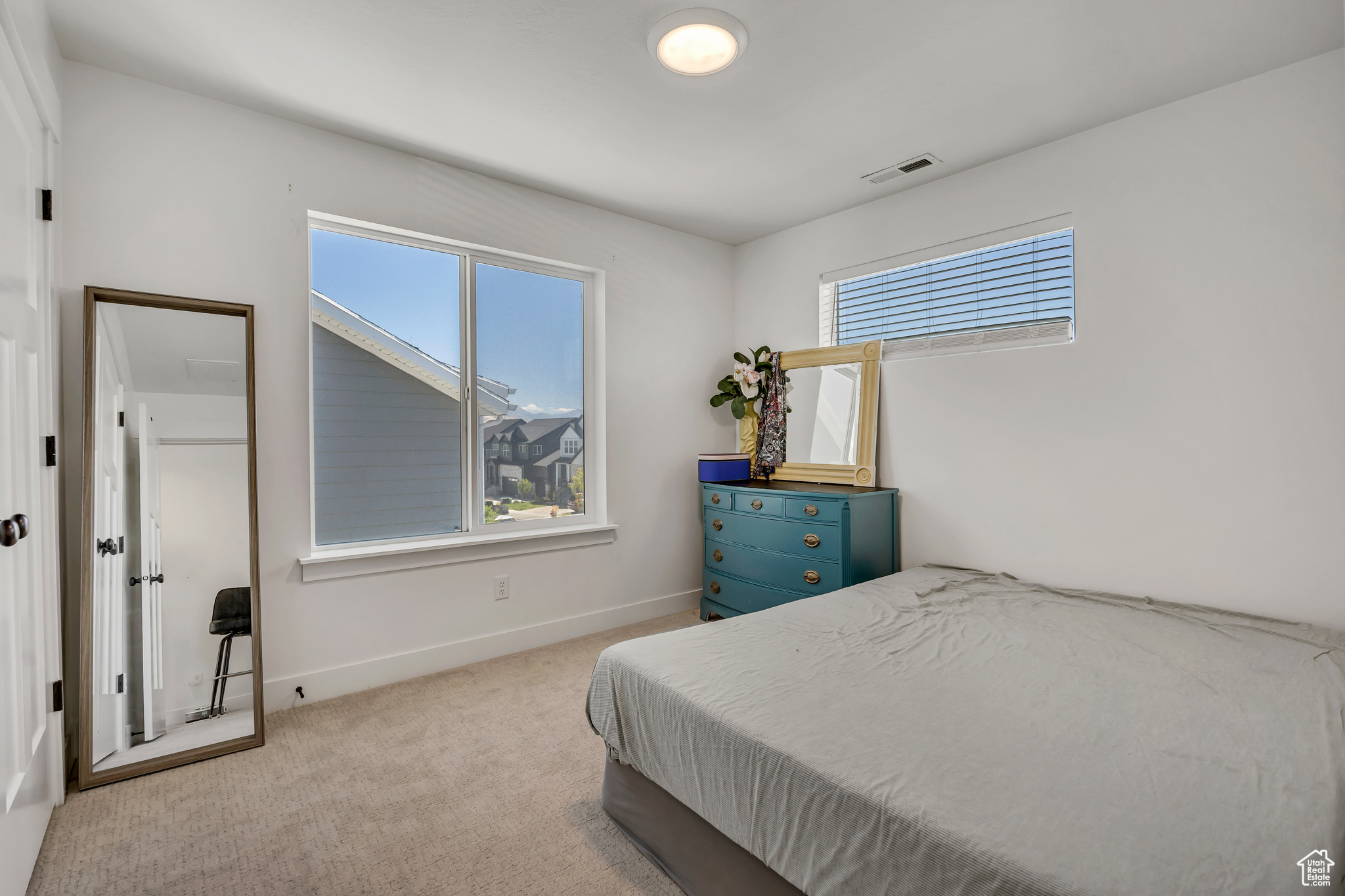 MOUNTAIN RIDGE - Residential