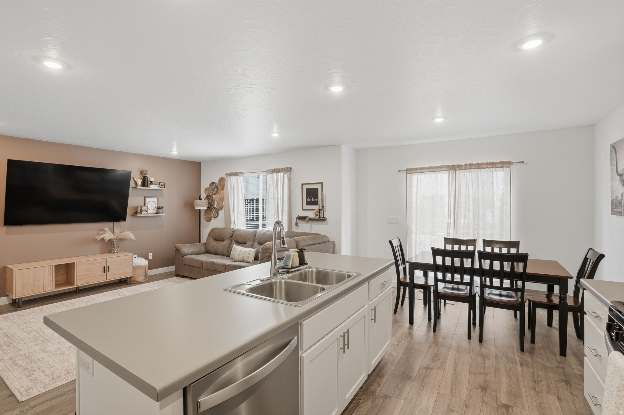WESTERN ACRES - Residential
