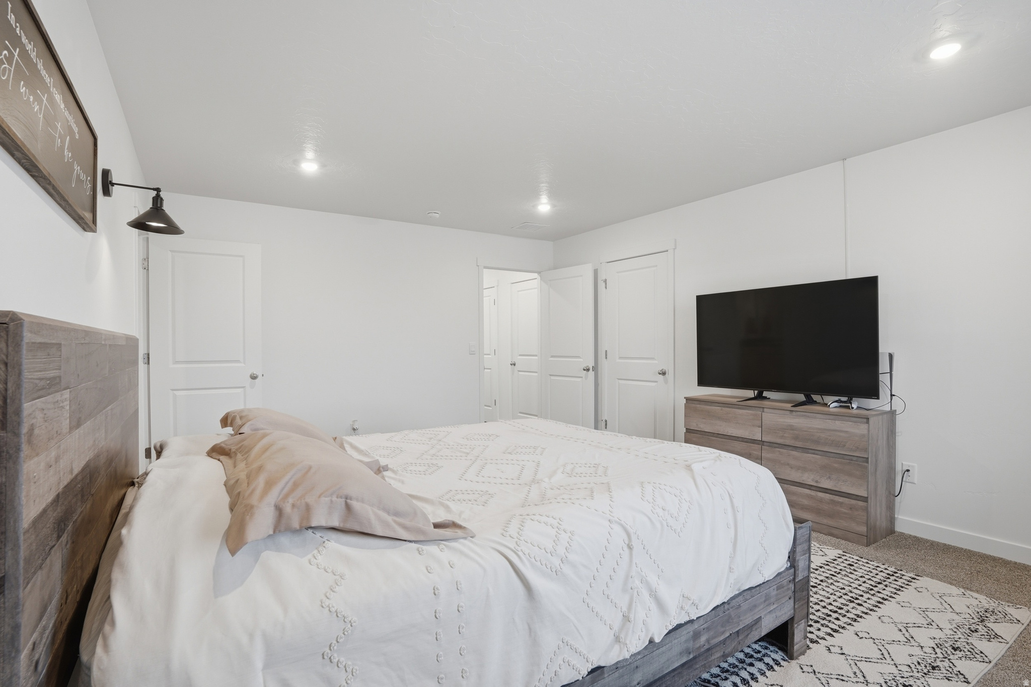 WESTERN ACRES - Residential