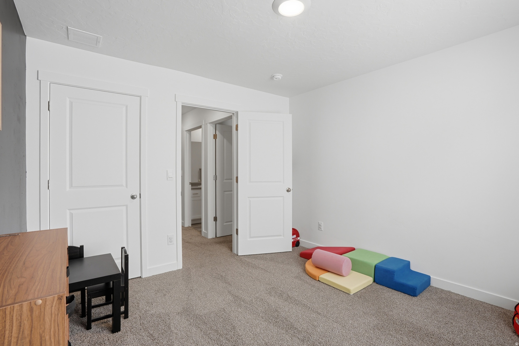 WESTERN ACRES - Residential