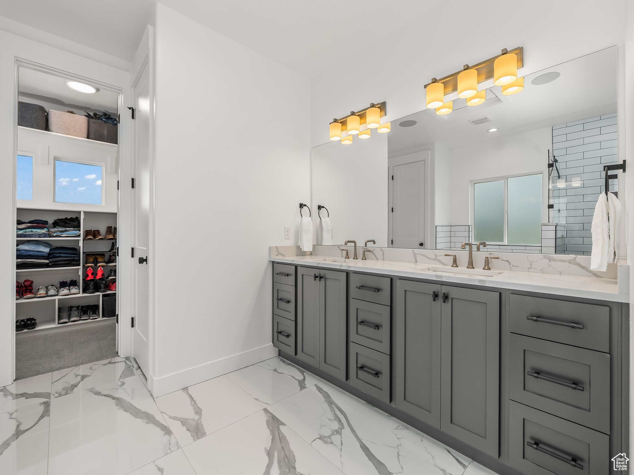 PIONEER HEIGHTS - Residential
