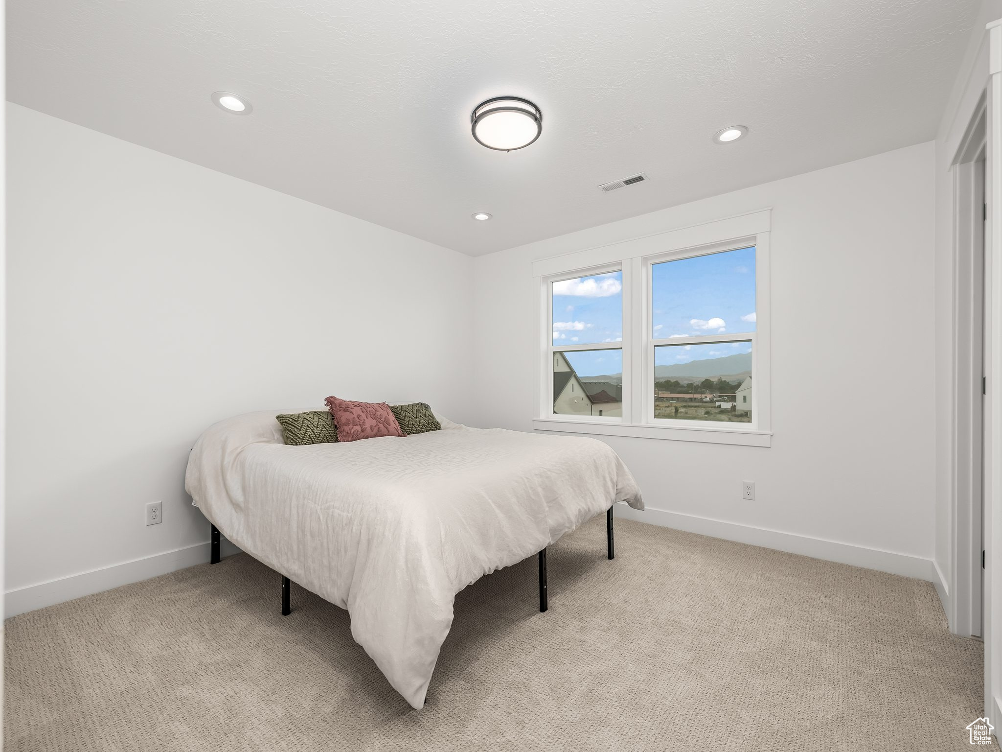 PIONEER HEIGHTS - Residential