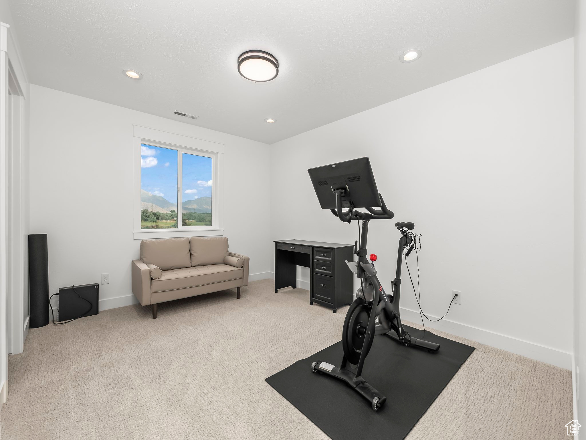 PIONEER HEIGHTS - Residential
