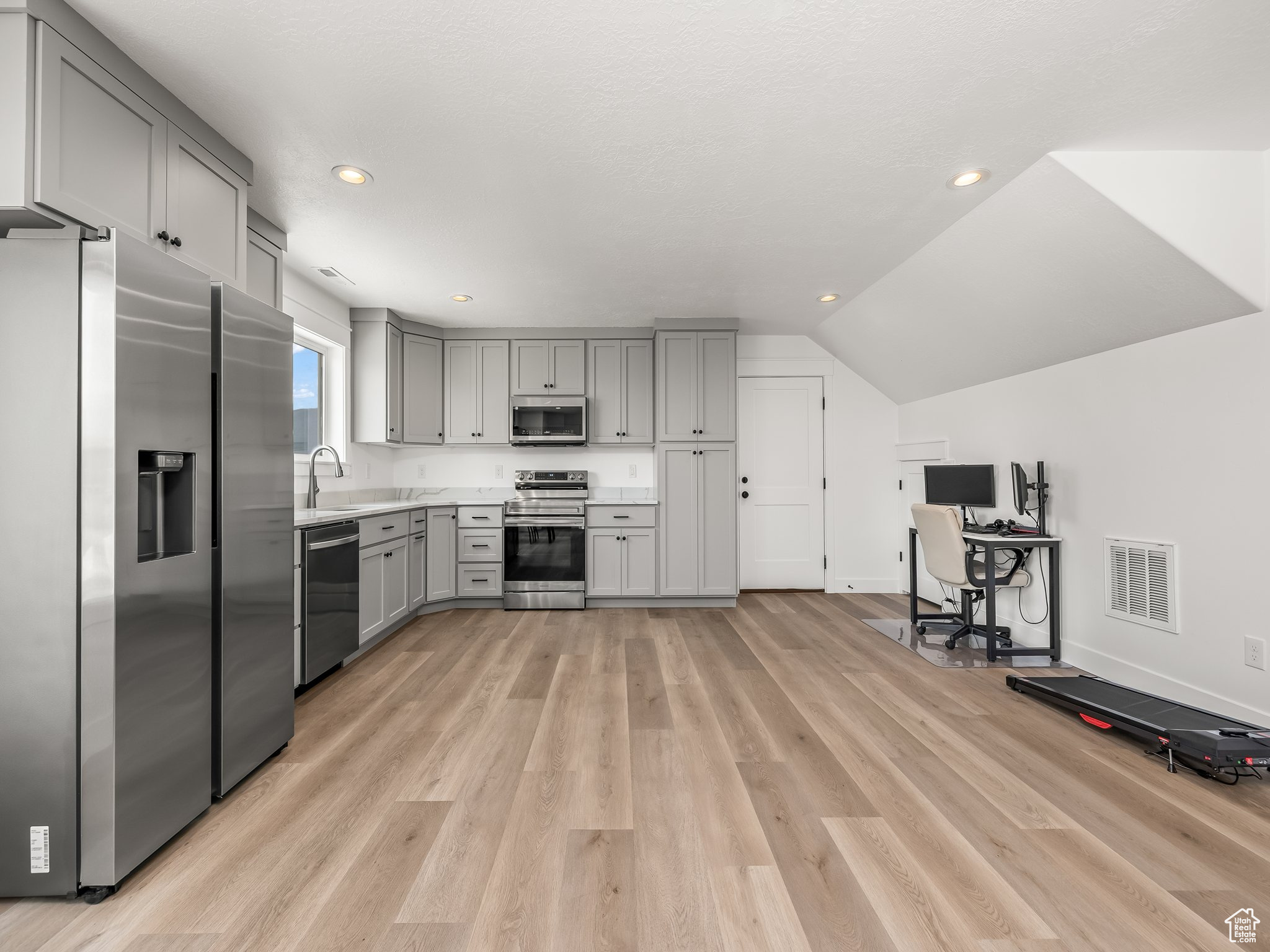 PIONEER HEIGHTS - Residential