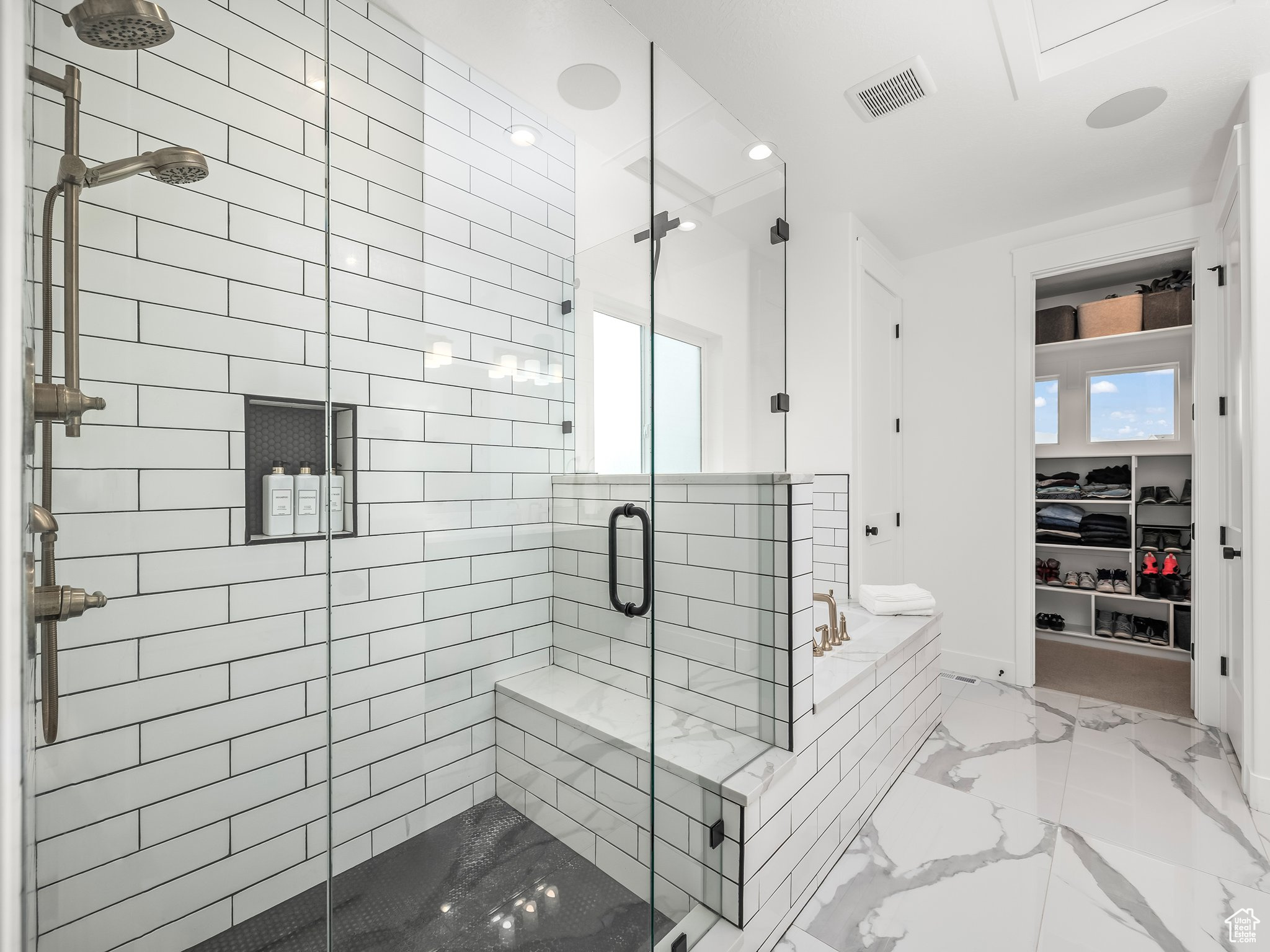 PIONEER HEIGHTS - Residential