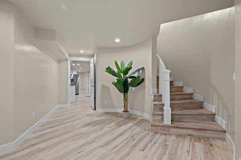 Tiny photo for 1352 W 900 S, Mapleton, UT 84664 (MLS # 2141402)