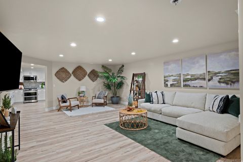 Tiny photo for 1352 W 900 S, Mapleton, UT 84664 (MLS # 2141402)