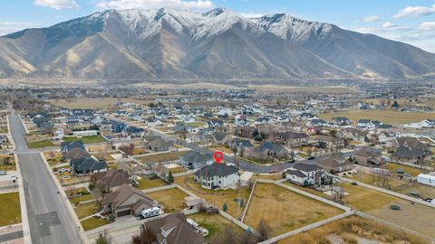 Tiny photo for 1352 W 900 S, Mapleton, UT 84664 (MLS # 2141402)