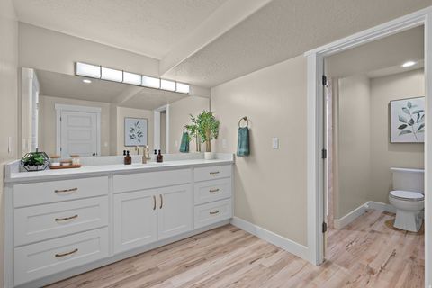 Tiny photo for 1352 W 900 S, Mapleton, UT 84664 (MLS # 2141402)