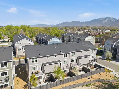 Tiny photo for 74 E GOLDEN PRIVET DR, Draper, UT 84020 (MLS # 2146430)