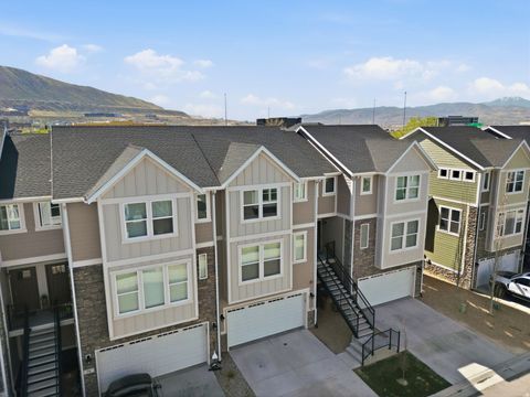 Tiny photo for 74 E GOLDEN PRIVET DR, Draper, UT 84020 (MLS # 2146430)