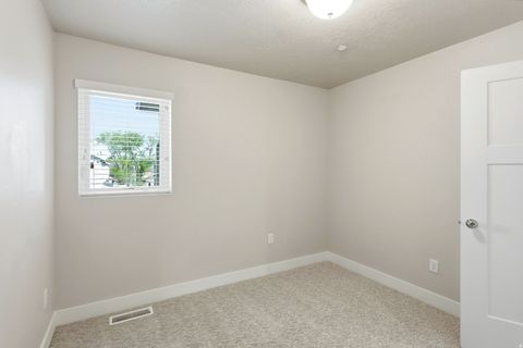 Tiny photo for 74 E GOLDEN PRIVET DR, Draper, UT 84020 (MLS # 2146430)