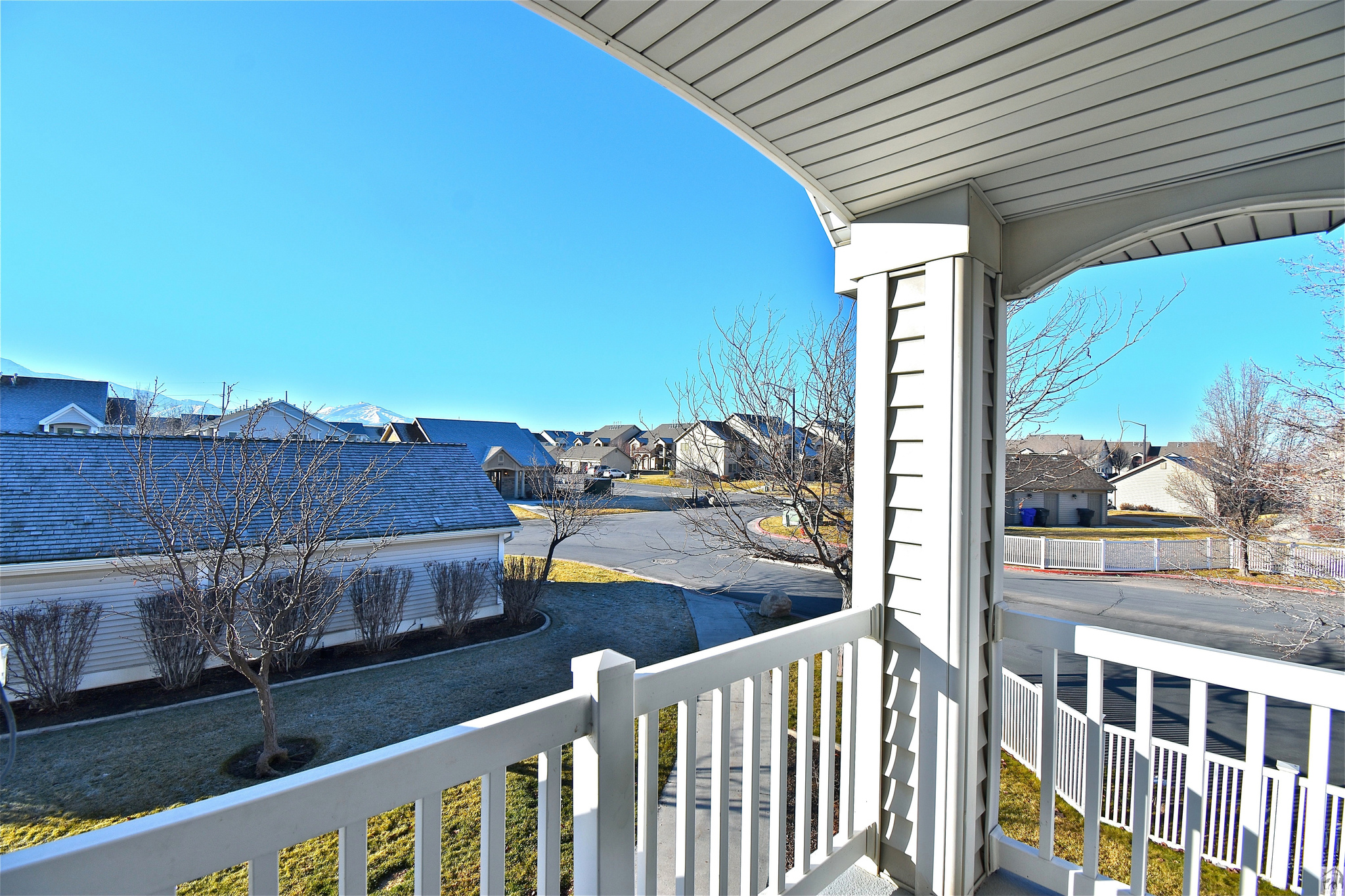 FIVE STAR CONDO - Residential