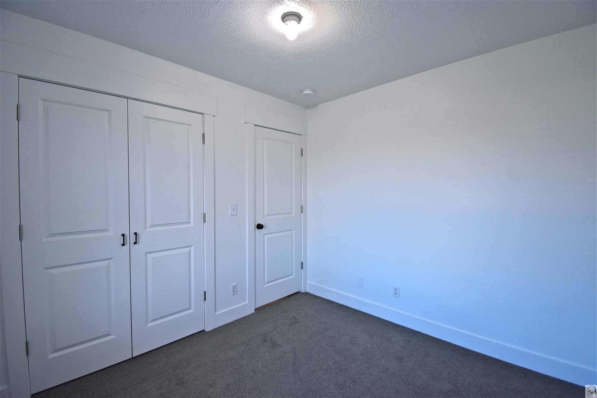 FIVE STAR CONDO - Residential