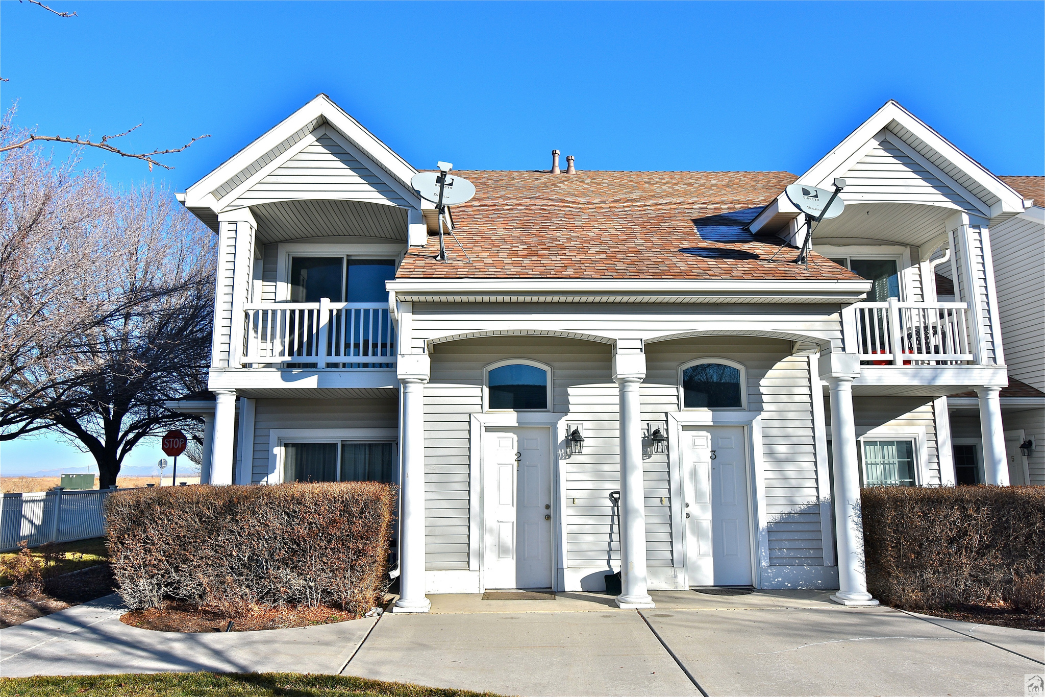 FIVE STAR CONDO - Residential