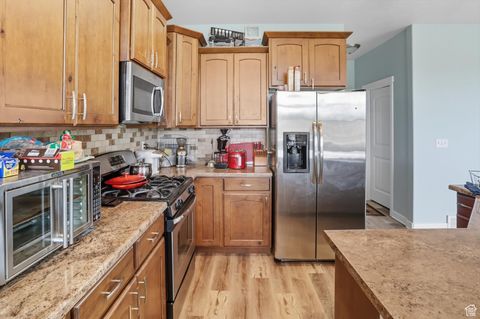Tiny photo for 1302 N 2450 W, Lehi, UT 84043 (MLS # 2111517)