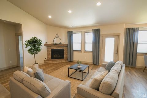 Tiny photo for 759 W FOX DR, Pleasant View, UT 84414 (MLS # 2116543)