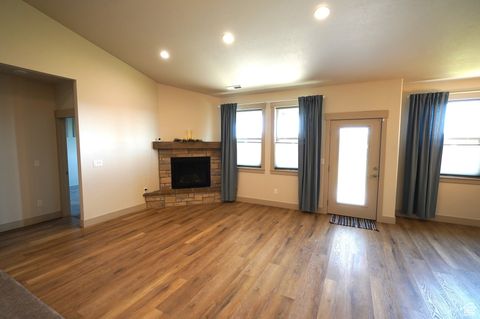 Tiny photo for 759 W FOX DR, Pleasant View, UT 84414 (MLS # 2116543)