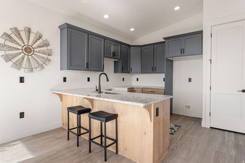 Tiny photo for 4380 E SEGO LILY CIR, Kanab, UT 84741 (MLS # 2127940)