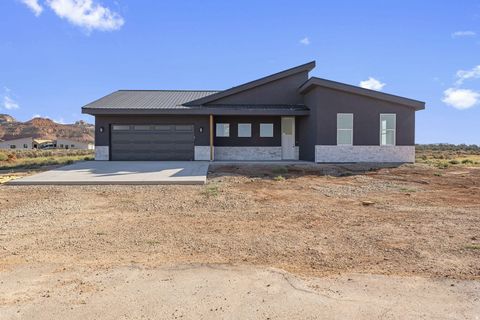 Tiny photo for 4380 E SEGO LILY CIR, Kanab, UT 84741 (MLS # 2127940)
