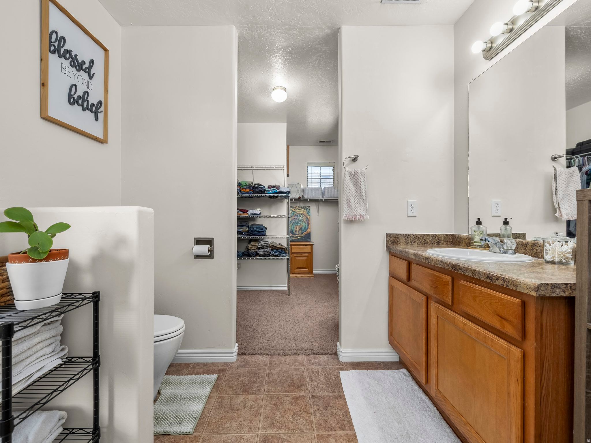 WHISPERING WILLOW - Residential