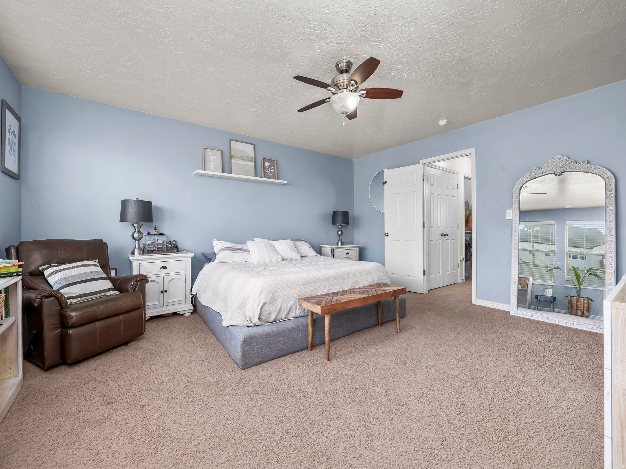 WHISPERING WILLOW - Residential