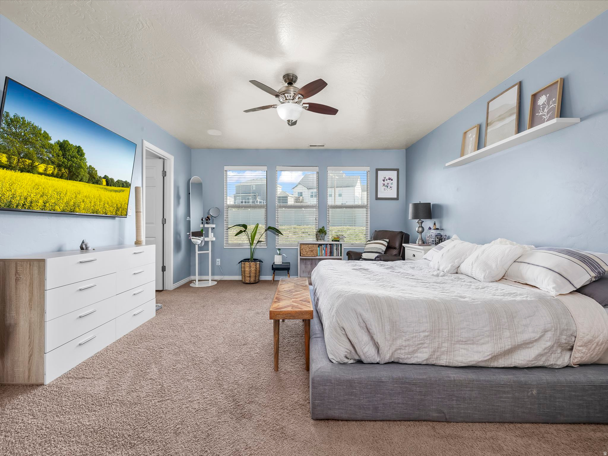 WHISPERING WILLOW - Residential