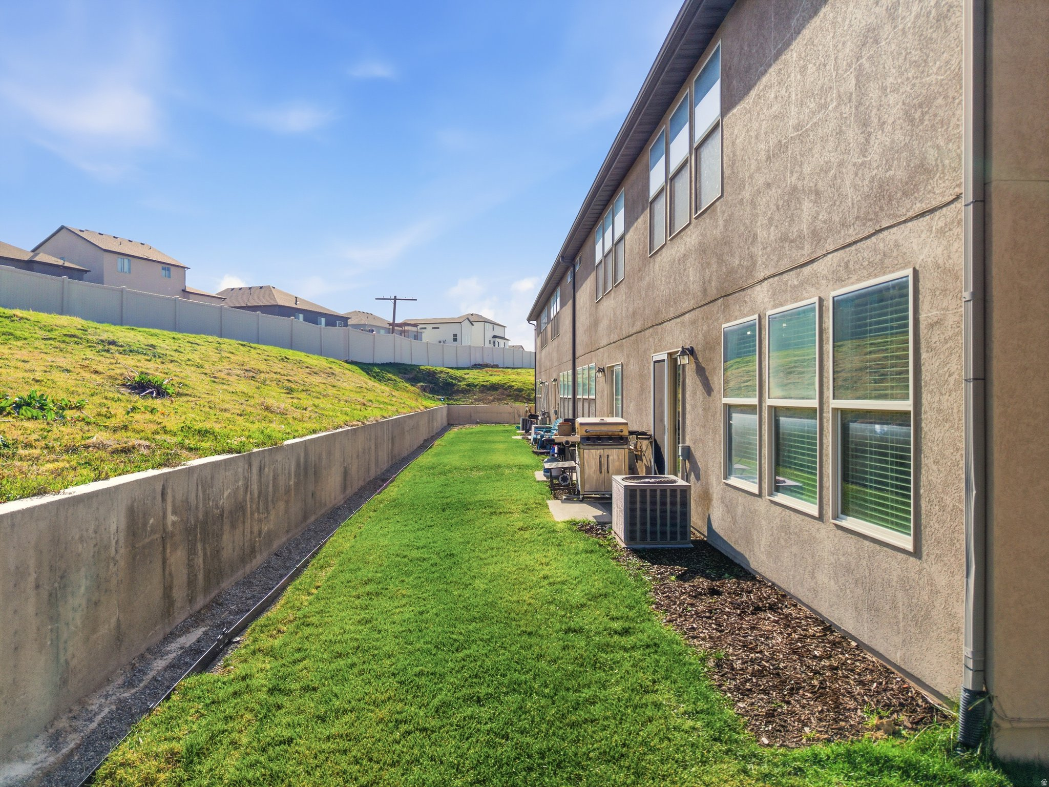 WHISPERING WILLOW - Residential